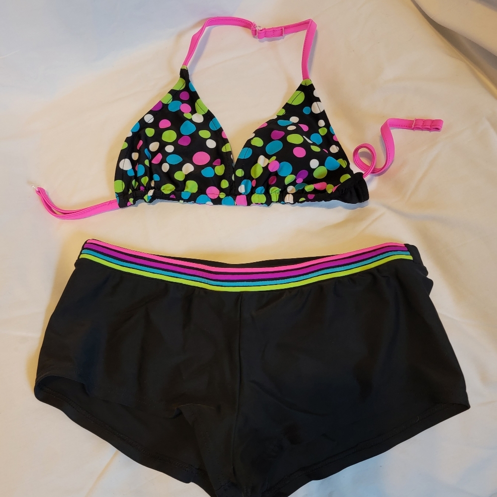 Girls Two Piece Swimsuit Boy Shorts With Reversible Top Black, Pink Size 16 - Picture 2 of 5